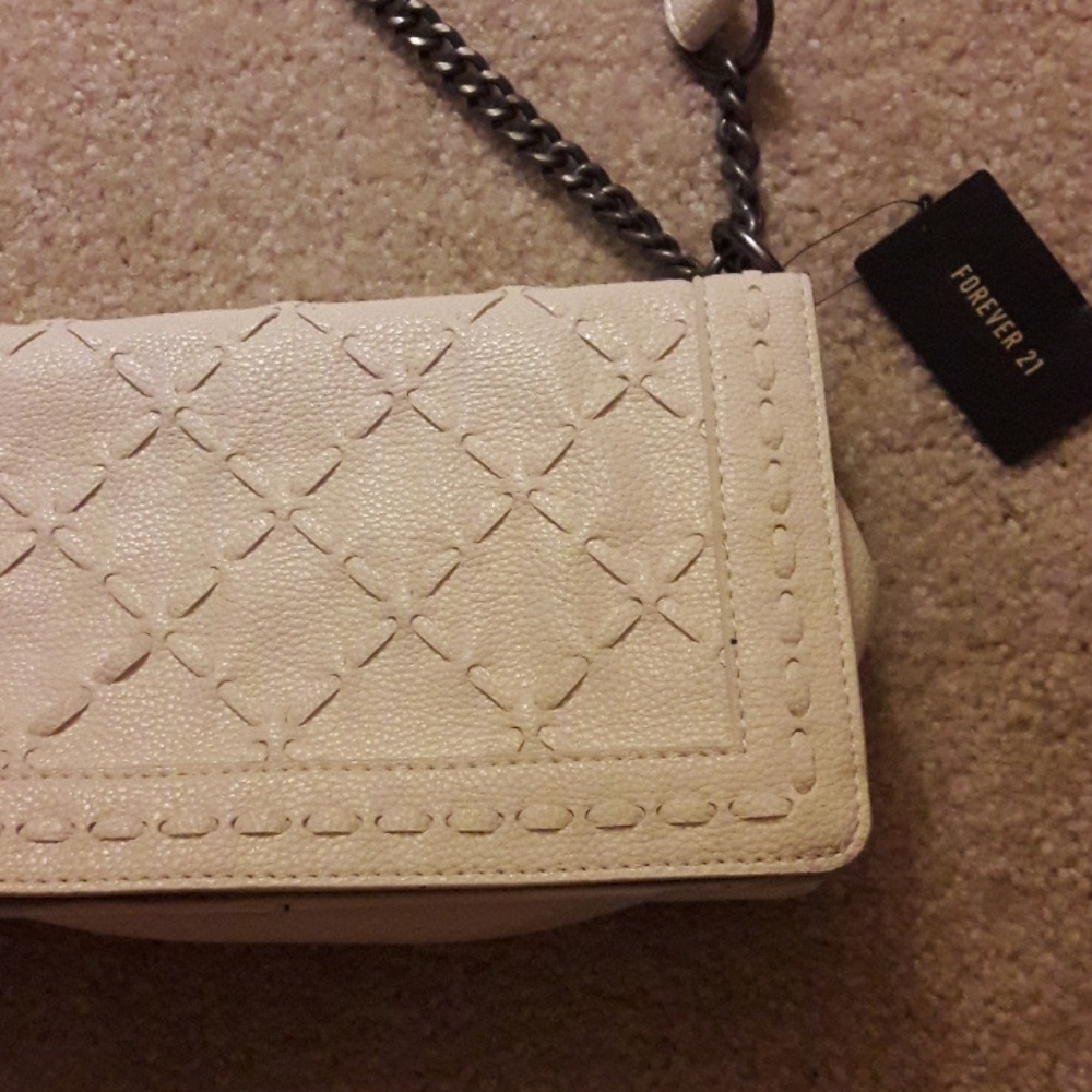 Forever 21 faux leather quilted ivory box purse - Picture 2 of 4